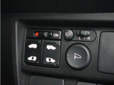 ◆両側電動スライドドア◆狭い駐車場でも乗り降りが楽々♪お子様が隣の車にドアを当ててしまう心配もございません!小さなお子様連れの方もこれで安心。