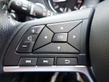 ステアリングスイッチが装備されておりステアリングから手を離す事無くオーディオ類の操作が可能ですので非常に便利です♪