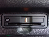 ■【ETC車載器】が装備されています。セットアップをしてお渡しとなり、ETCカードを差し込むだけで高速道路の利用が可能です。
