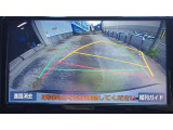バックガイドモニターで、後方を確認しながら安心して駐車することができます。運転初心者も熟練者も必須の機能ですよ!