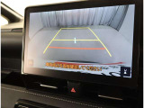 バックガイドモニターで、後方を確認しながら安心して駐車することができます。運転初心者も熟練者も必須の機能ですよ!