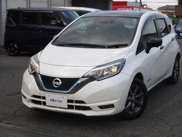 ノート 1.2 e-POWER X ブラックアロー