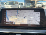 ●純正ナビ:一体感のあるナビは、高級感ある車内を演出してくれます。Bluetooth再生などオーディオ機能も充実しておりますので、運転もより楽しめます♪