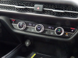使いやすい左右独立温度調整可能な、プラズマクラスター付きフルオートエアコン♪運転席&助手席にはシートヒーターを装備♪