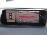 360&deg;ビューモニターを搭載しています。コーナーセンサーと合せてお使いいただくことで、安全、安心にお車の取り回しを行っていただけます。