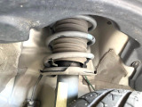 お車を安心してお乗りいただく為には、足回りの定期点検が欠かせません。サービスサポート(有償保証)では無料点検もご提供しており、安心のカーライフをお過ごしいただけるサポート体制が整っています。