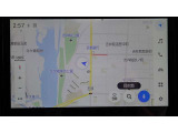 ディスプレイオーディオを装備。スマホとクルマをつなぐことで、これまでのナビに加えて、いろんなサービスが楽しめます。