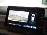 ◆リアワイドカメラシステム◆3種類の表示で後方確認をサポート♪セレクトレバーを「R」の位置に入れるとカメラ画像に切り替え。ノーマルビューでは従来のリアカメラと同様の標準的なビューで表示します!