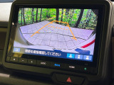 【バックカメラ】駐車時に後方がリアルタイム映像で確認できます。大型商業施設や立体駐車場での駐車時や、夜間のバック時に大活躍!運転スキルに関わらず、今や必須となった装備のひとつです!