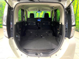 普段のお買い物や通勤、送迎等に十分な荷室スペースを確保しております。セカンドシートを倒すと、大きな荷物の積載も可能です♪