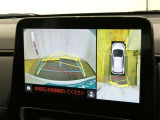 マルチビューバックガイドモニターで、後方を確認しながら安心して駐車することができます。運転初心者も熟練者も必須の機能ですよ!