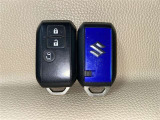 【スマートキー】キーを取り出さずにドアを施錠&解錠。クルマの始動も可能です。