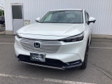 LEDヘッドライト搭載の力強くエレガントなフロントフェイス。