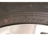 235/55R19    車両装着タイヤサイズです。 タイヤのご相談もトヨタモビリティ石川にお任せください