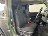 車を運転する際には運転席の存在は欠かせません。しっかりとチェックしたいポイントですね。