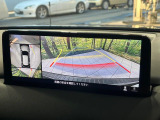 【360&deg;ビューモニター】専用のカメラにより、上から見下ろしたような視点で360度クルマの周囲を確認することができます☆死角部分も確認しやすく、狭い場所での切り返しや駐車もスムーズに行えます。