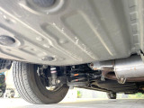 お車を安心してお乗りいただく為には、足回りの定期点検が欠かせません。サービスサポート(有償保証)では無料点検もご提供しており、安心のカーライフをお過ごしいただけるサポート体制が整っています。