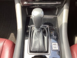 アクセルペダルを踏み込む量や速さに応じて変速パターンをし、人馬一体の運転感覚を発揮してくれる6速オートマ!