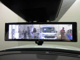 スマートルームミラー付きで後部座席に乗車してても後方がしっかり見れます