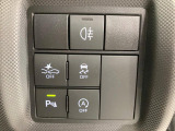 【スマートアシスト】走行中に前方の車両等を認識し、衝突しそうな時は警報とブレーキで衝突回避と被害軽減をアシスト。より安全にドライブをお楽しみいただけます。