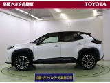 車線はみ出し防止警告【レーンアシスト】、衝突予防および衝突安全システム【PCS】で安心を。障害物や歩行者などを検知、警告してくれる【クリアランスソナー】がトラブルを未然に防ぐサポートをしてくれます。