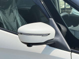 ウィンカードアミラー☆ライトの点滅で対向車、歩行者などに曲がることを知らせることができるので安心・安全につながりますね♪