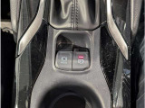 ◇シフト連動パーキングブレーキ&オートブレーキホールド機能付きで運転が快適に&hellip;♪