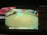 バックカメラ付きで、車両周辺の安全確認も一目できます!小さなお子様や障害物も確認できるので、運転のしやすさだけでなく事故防止にも役立ち安心して駐車出来ます♪