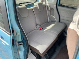 後部座席まわりの写真です。実際に乗って頂き乗り心地をご体験してみてください。
