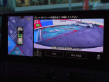 パーキングアシスト画面です。ハンズフリーで車庫入れをアシストしてくれます!