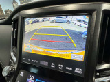 【バックカメラ】運転席から画面上で安全確認ができます。駐車が苦手な方にもオススメな便利機能です。