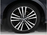 ◆ホンダ純正のアルミホイールです!純正のいいところは車のデザインに合わせてアルミもデザインされていますので、相性がよく見た目も格好いいです。走行安定性も優れていますよ!◆