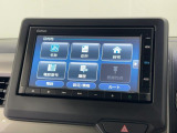 Bluetoothオーディオ、CD、ラジオを聴いたりお使いのアイホンを接続して普段お楽しみの音楽を聴いたりできます。