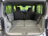 普段のお買い物や通勤、送迎等に十分な荷室スペースを確保しております。セカンドシートを倒すと、大きな荷物の積載も可能です♪