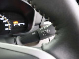 <AUTOライト>周囲の明るさをセンサーでキャッチして、ヘッドライトを自動的に点けてくれる賢い機能です!