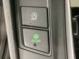 ★ECONスイッチ★ エコドライブを加速しよう!スイッチをONにすると、運転の仕方によるロスを抑え込み燃費をよくするようクルマが頑張ります(*^ー^*)燃費向上にチャレンジ♪