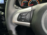 ステアリングスイッチ装備!運転しながら手元でオーディオの操作などができます。