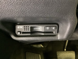 ハンドルの左下にETCがついています。高速道路の料金所の通過も楽々です。カードの取り出しもしやすい場所についています。