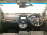 【前方視界】開放的な前方視界!運転がしやすく疲れにくいです♪窓が大きく、見通しがとっても良いおクルマですよ♪