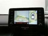 バックガイドモニターで、後方を確認しながら安心して駐車することができます。運転初心者も熟練者も必須の機能ですよ!