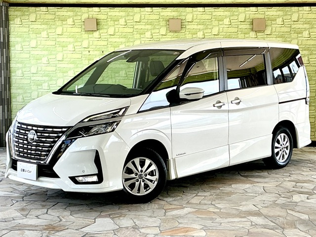 セレナ 2.0 ハイウェイスターV 4WD