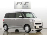 当社の届出済未使用車は、店舗に『新車おろしたて』の状態で入荷いたします。新規届出によりナンバーを取得後、店頭で丁寧に展示・保管をしています。遠方のお客様にも、安心してお勧めできるコンディションです。