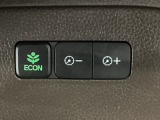★ECONスイッチ★ エコドライブを加速しよう!スイッチをONにすると、運転の仕方によるロスを抑え込み燃費をよくするようクルマが頑張ります(*^ー^*)燃費向上にチャレンジ♪