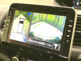 【アラウンドビューモニター】専用のカメラにより、上から見下ろしたような視点で360度クルマの周囲を確認することができます☆死角部分も確認しやすく、狭い場所での切り返しや駐車もスムーズに行えます。