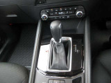 DCT、CVT、従来型のATなど、すべてのトランスミッションの利点を集約し、ロックアップ領域を大幅に拡大し伝達効率の向上とマニュアルトランスミッションのようなダイレクト感を実現した自社製ATです。