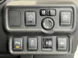 アイドリングストップ搭載!信号待ちなどの停車の際に自動でエンジンが停止してくれるので燃費の向上が期待できます♪