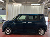 【スマートアシスト搭載車】 衝突回避支援ブレーキ機能(対車両・歩行者)、衝突警報機能(対車両・対歩行者)、誤発信抑制制御機能などの機能で安全な運転をサポートします。