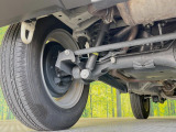 お車を安心してお乗りいただく為には、足回りの定期点検が欠かせません。サービスサポート(有償保証)では無料点検もご提供しており、安心のカーライフをお過ごしいただけるサポート体制が整っています。