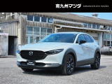中古車専門再生工場にて熟練専任スタッフが丁寧に清掃、仕上げを実施しております。また、お客様に安心してご検討いただける様、公取協が定める基準に基づき車両検査を実施し、車両状態評価証を発行しております。