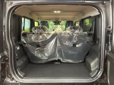 普段のお買い物や通勤、送迎等に十分な荷室スペースを確保しております。セカンドシートを倒すと、大きな荷物の積載も可能です♪